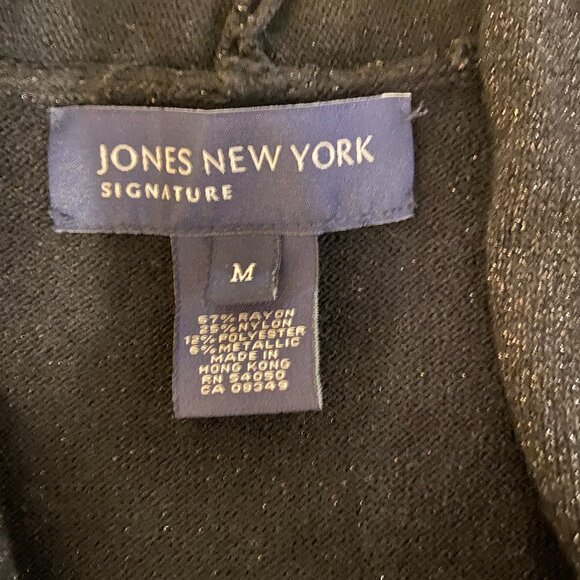 Jones New York Signature v-neck top Size M - Picture 3 of 5